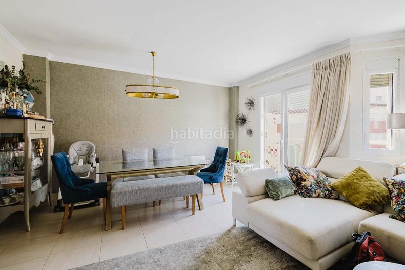 Foto 2fd091c1-f489-4f5b-940c-fa8eac7fa559. Ático  en venta en Puerto Deportivo Fuengirola