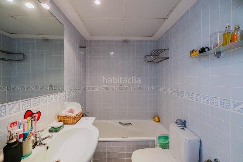 Foto aee9e958-f1c2-454d-a7e9-9c263e355797. Ático  en venta en Puerto Deportivo Fuengirola