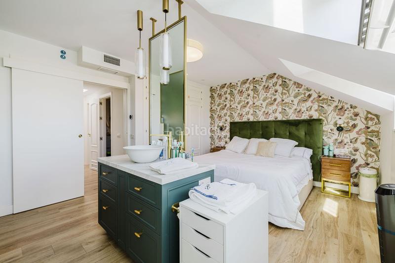 Foto df286c14-c800-4857-822f-9f1b619c4e05. Ático  en venta en Puerto Deportivo Fuengirola