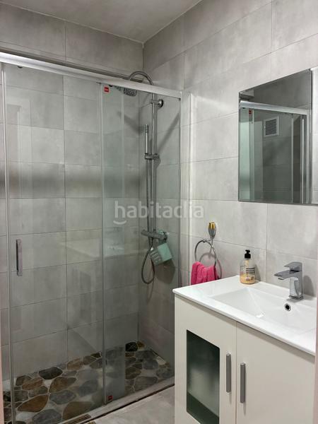 Foto e5aaa11f-bcf1-42d4-b79f-1a2ebf105a26. Pis amb calefacció a Manantiales-Estación de Autobuses Torremolinos