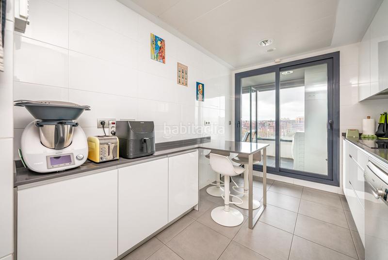 Foto d8c34728-01e5-423b-bc27-3e90cfa1d53f. Pis amb calefacció piscina a Legazpi Madrid