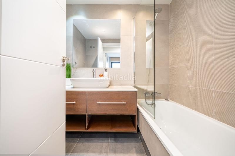 Foto e0337946-47ce-41f2-960e-966afb28f92b. Pis amb calefacció piscina a Legazpi Madrid