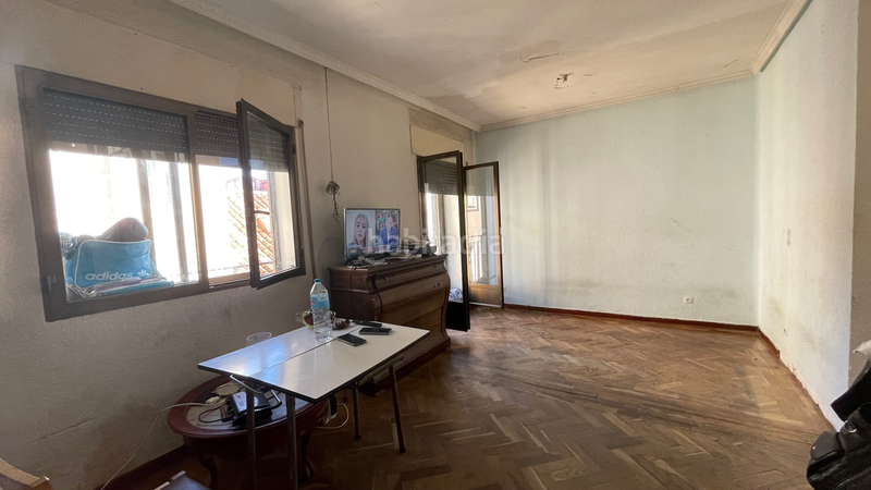 Foto 5b51cec4-d828-4c15-b435-1fdd0a32eea2. Pis amb calefacció a Embajadores-Lavapiés Madrid