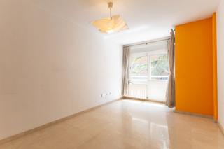 Appartement à Ensanche-Diputación. Amplio piso con 4 dormitorios y calefacción a gas en el centro d