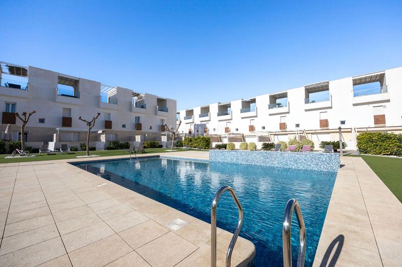 Foto 09ca071e-e887-4d19-9da6-a39ab7093fff. House with heating pool in Zona los Frutales Torrevieja