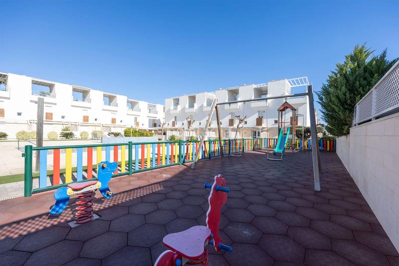 Foto 105706d0-ee47-45de-8f82-a48d5a4e9cd4. House with heating pool in Zona los Frutales Torrevieja