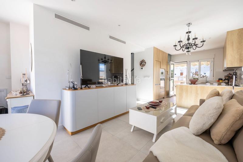 Foto ffb7de31-00a6-4e48-b638-176804251be3. House with heating pool in Zona los Frutales Torrevieja