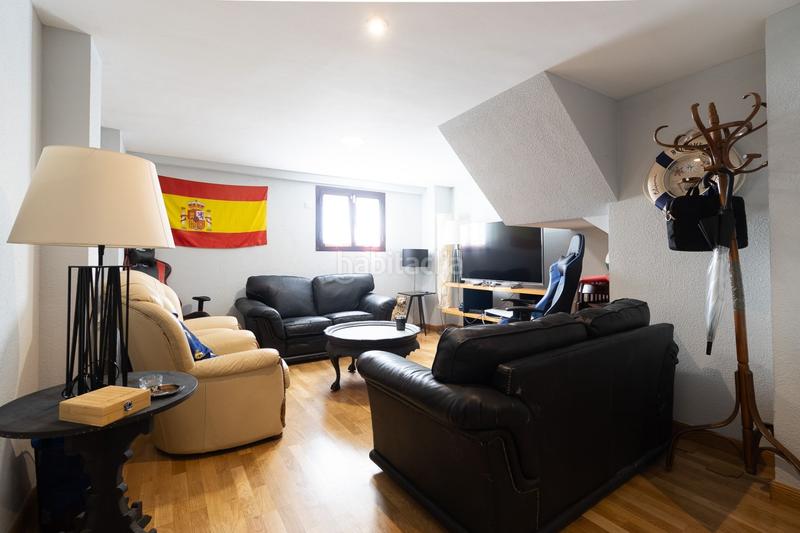 Foto 03d25624-22d3-40a8-a35c-a2adee118e34. Casa amb calefacció piscina a Centro Comercial-Hospital Torrelodones