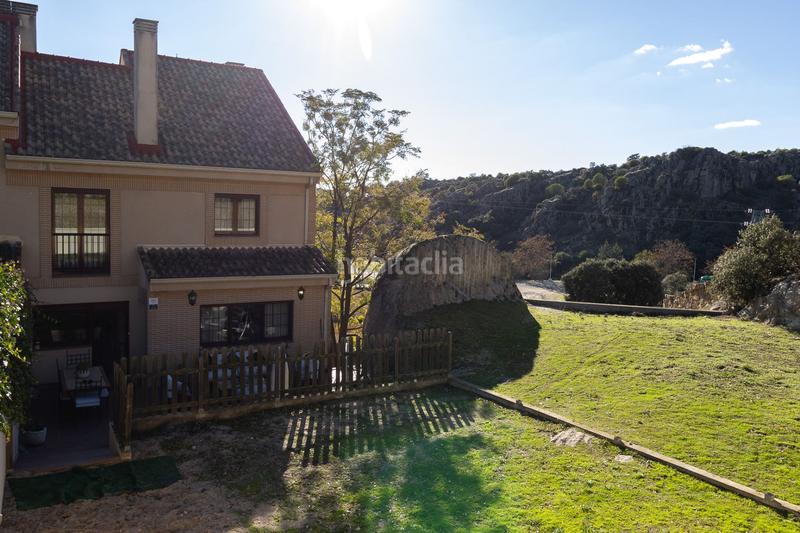 Foto 27776f21-0d32-49f6-9d5e-c8ff1d8cce47. Casa amb calefacció piscina a Centro Comercial-Hospital Torrelodones