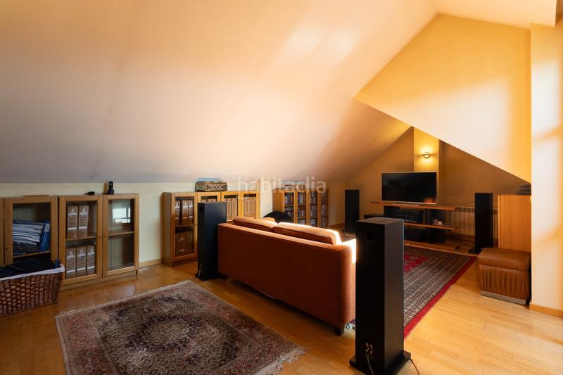 Foto 64df19ee-ece8-487a-a06b-6cbdcc0a2886. Casa amb calefacció piscina a Centro Comercial-Hospital Torrelodones