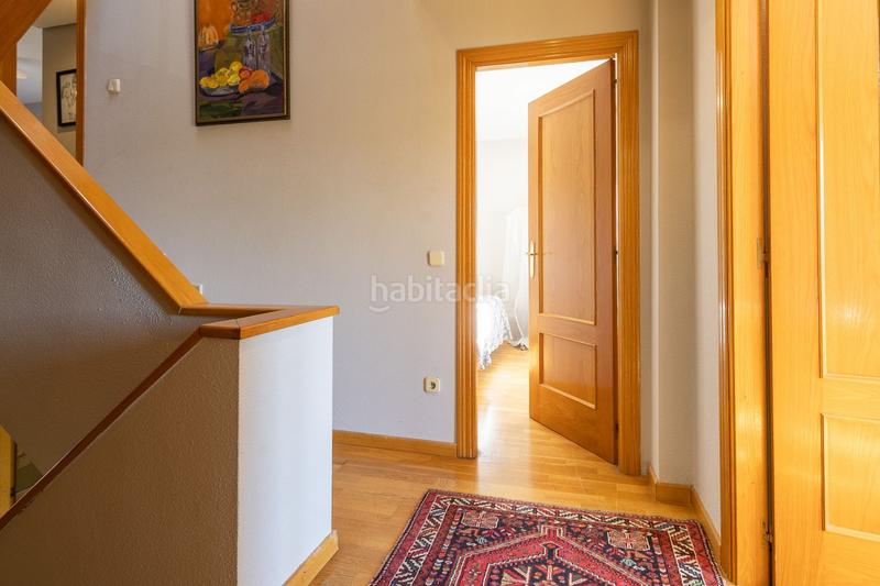 Foto 970b1100-ca52-4a4a-ad0f-e420f179b921. Casa amb calefacció piscina a Centro Comercial-Hospital Torrelodones