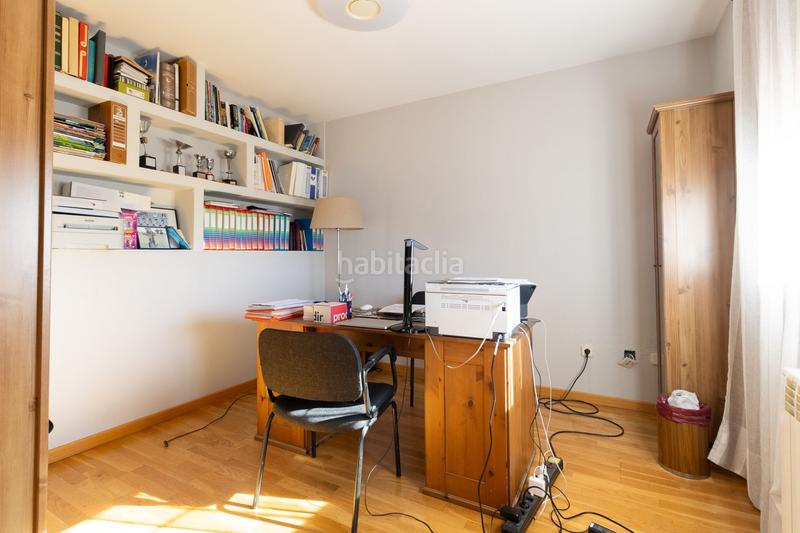 Foto 9b9102b1-4e69-42ba-b41b-7abced63d31c. Casa amb calefacció piscina a Centro Comercial-Hospital Torrelodones