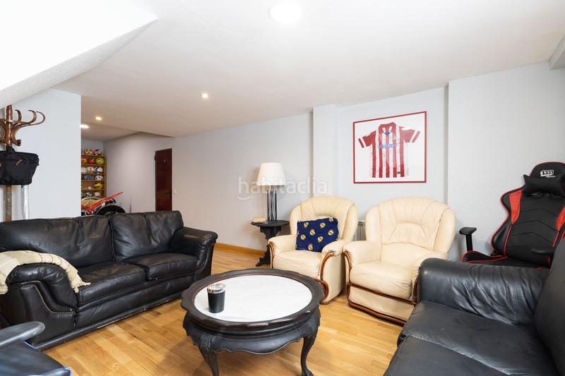 Foto afdf1e3d-93f5-4702-a09e-3ca67903e454. Casa amb calefacció piscina a Centro Comercial-Hospital Torrelodones