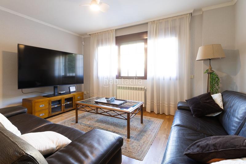 Foto c8343a85-3a5a-41f3-8e85-9d5f40eac3be. Casa amb calefacció piscina a Centro Comercial-Hospital Torrelodones