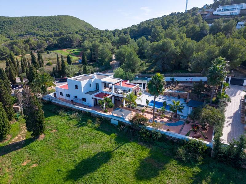 Foto 1c6a76b0-977f-4123-b06b-ecabdf295f4e. Xalet amb calefacció piscina a Roca Llisa Santa Eulària