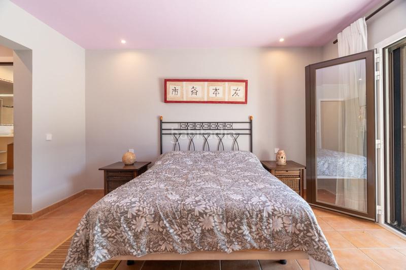 Foto 58148cec-c6a3-4610-84a1-6f40f0a0d2fe. Xalet amb calefacció piscina a Roca Llisa Santa Eulària