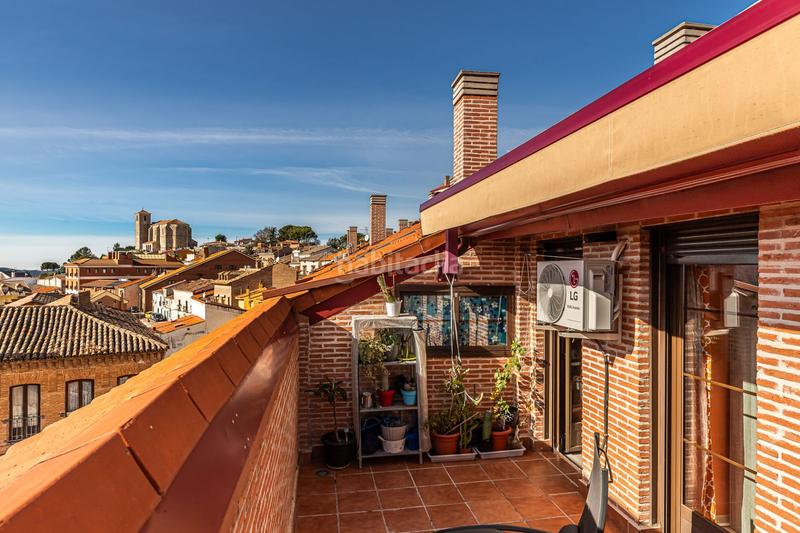 Foto d10c7442-1f60-48ce-91ba-315159fb01b9. Attique avec chauffage dans Santos de la Humosa (Los)