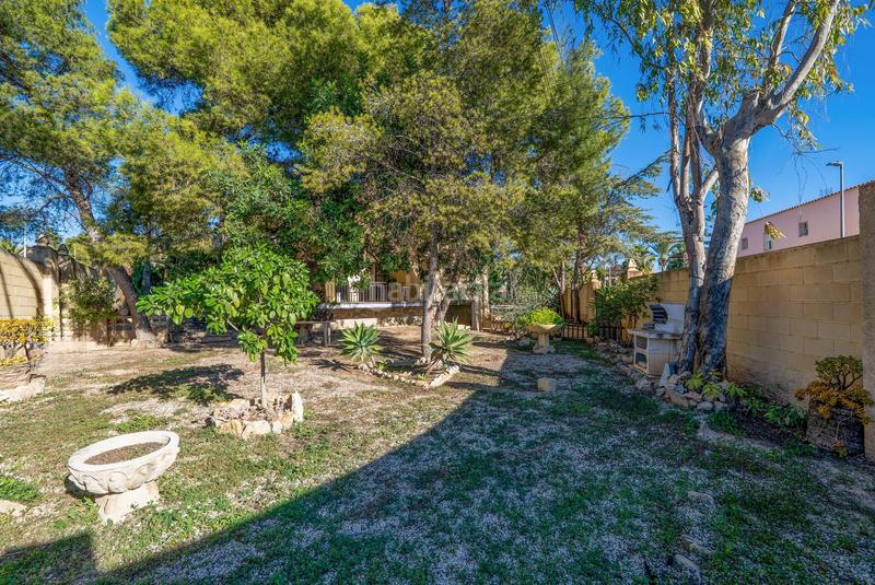 Foto 68f9c5b5-7a4e-42d0-9af0-32b479599282. Maison avec piscine dans Foietes Benidorm