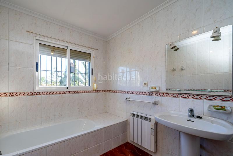 Foto e0a33dfd-f1ec-4663-a128-bd2fa6f1906f. Maison avec piscine dans Foietes Benidorm