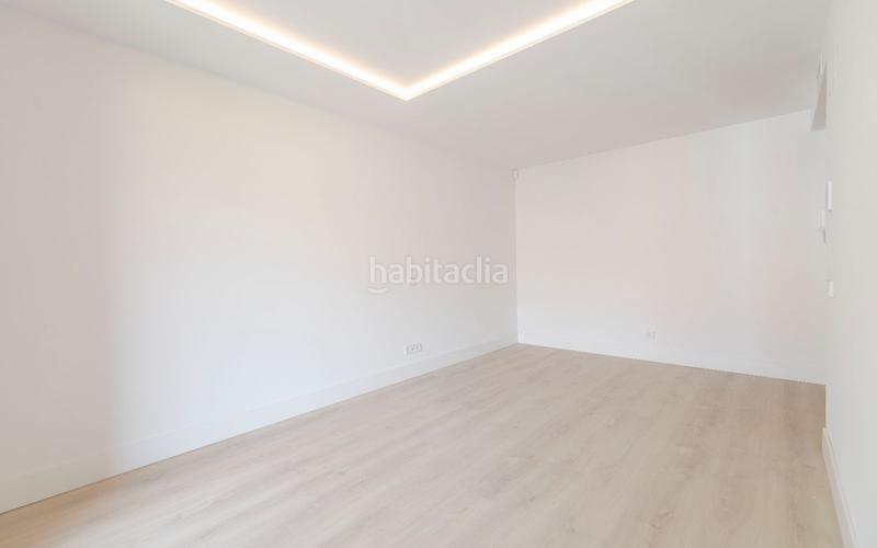 Foto a1a6cae9-f1b3-4b36-b25e-1217cfcada37. Pis amb calefacció piscina a Imperial Madrid