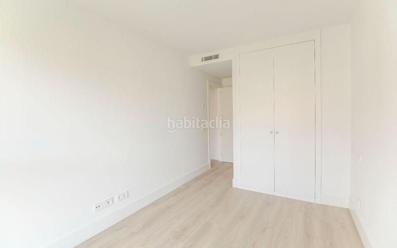 Foto d0cb6dc1-8649-42bb-8de2-069313ef1398. Pis amb calefacció piscina a Imperial Madrid