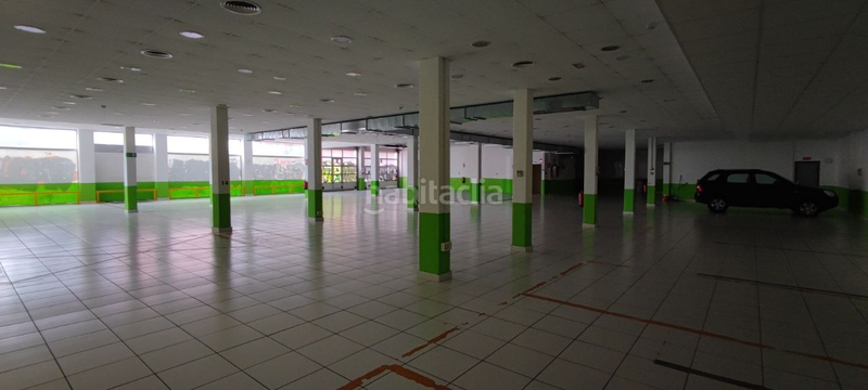 Foto 2c5c4b50-3972-463d-bcb0-dbb1fe9ce088. Rent building in Canillas Madrid