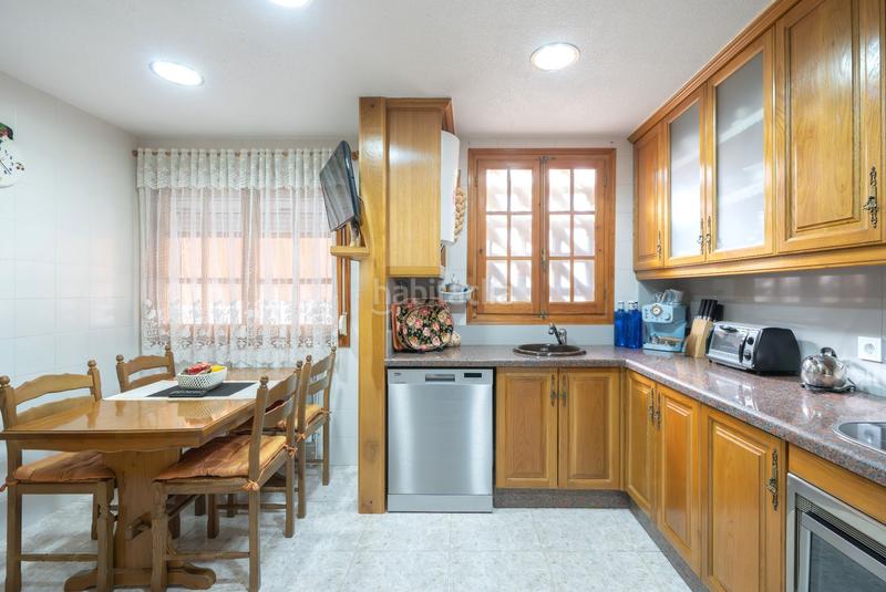 Foto 2542b46b-6b45-47ab-9d1f-9bda52fc656e. Casa adossada amb piscina a Cabo de las Huertas Alicante