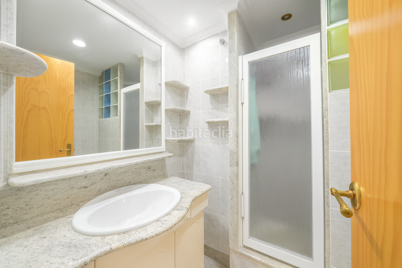 Foto 704c3e37-d1b2-4d5b-b9fd-1f81f08cbc00. Casa adossada amb piscina a Cabo de las Huertas Alicante