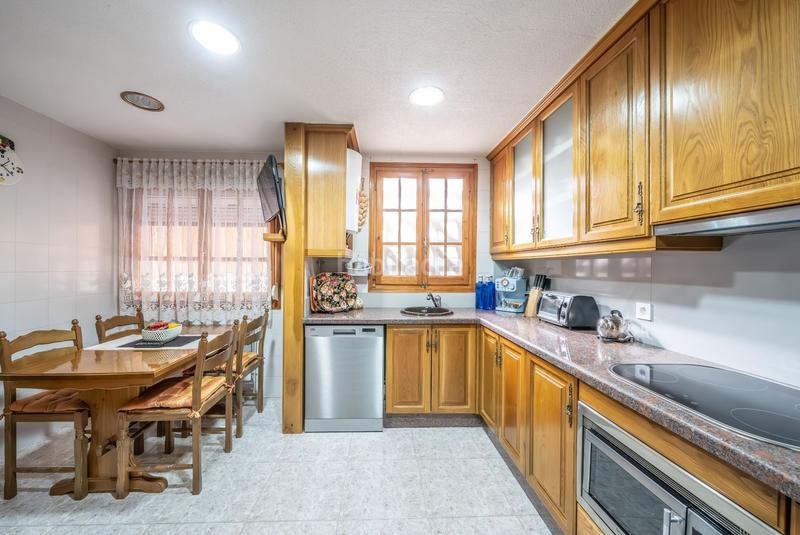 Foto 77cb5459-d389-4668-a556-c7272f97cf17. Casa adossada amb piscina a Cabo de las Huertas Alicante