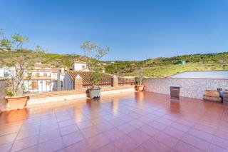 Edifici a Benamargosa. Edificio en venta  benamargosa, málaga