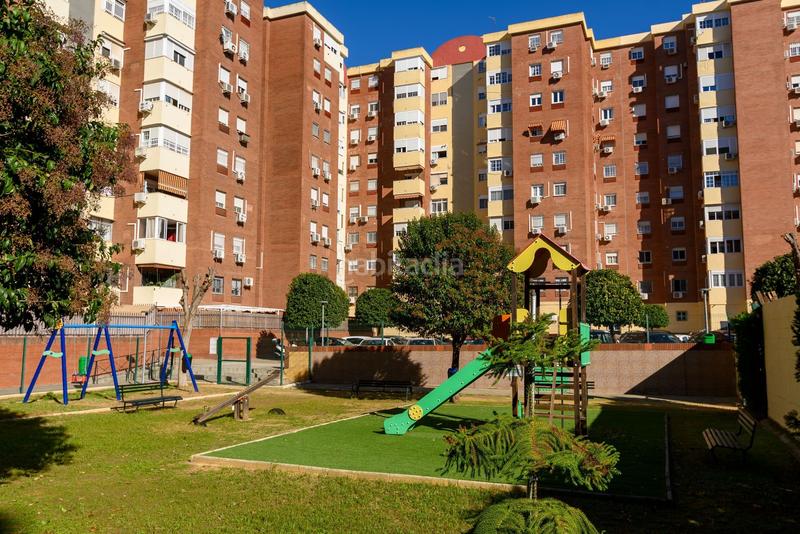 Foto 49feb6bb-d4c3-40d1-8137-6895e7736650. Pis amb piscina a Urbadiez - Entrepuentes Sevilla