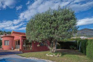 Maison jumelée à Orba. Venta chalet  orba