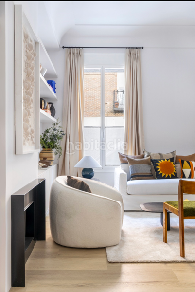 Foto 3a13734e-254a-4725-ace4-e8dde1b667c3. Flat with heating in Ciudad Jardín Madrid