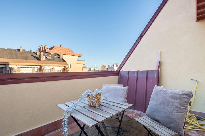 Foto 7c5f74c9-ff02-4931-a7cc-f3192905a857. Penthouse with heating pool in Castilla Madrid