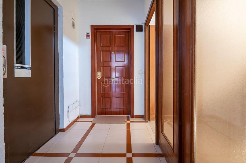 Foto b0b22dc6-f68b-41f1-8ccb-3141c9857483. Penthouse with heating pool in Castilla Madrid