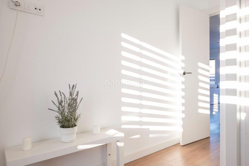 Foto c67e90fe-c390-4620-94cf-a284fc3c53bc. Penthouse with heating pool in Castilla Madrid