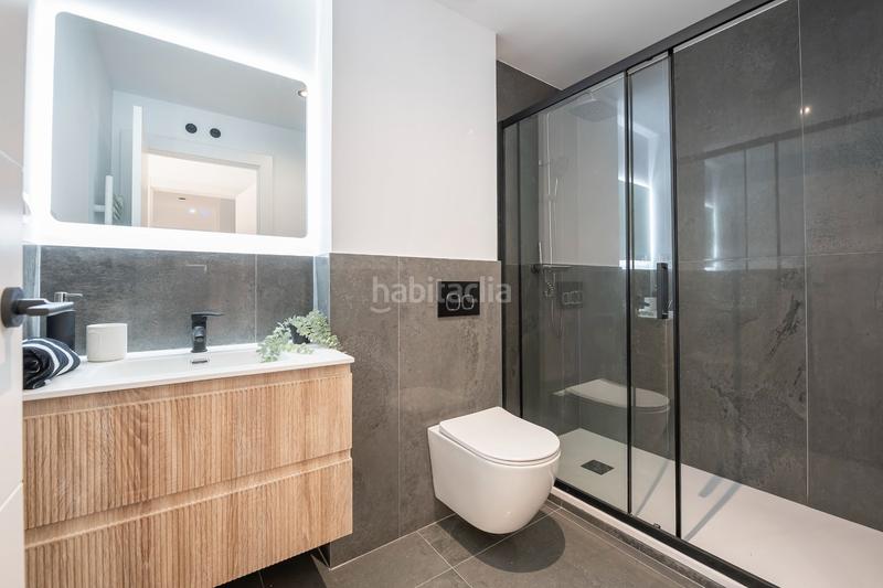 Foto fbee90f2-44f7-405f-9caa-1b3d84d7995e. Penthouse with heating pool in Castilla Madrid