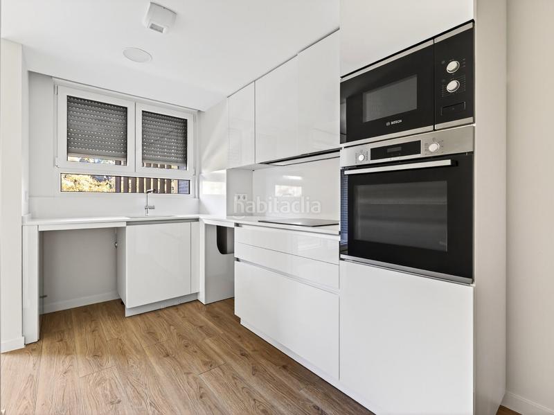 Foto b2d2f18a-884c-4ecd-a2de-664f3dfa797f. Flat with heating pool in San Juan Bautista Madrid