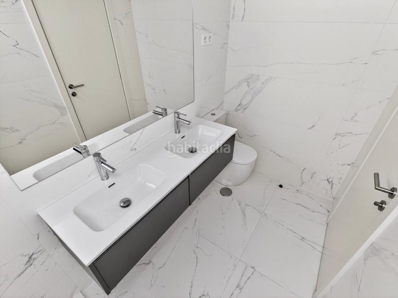 Foto c2b492f3-6ae0-46dc-9099-a62e52982c09. Flat with heating pool in San Juan Bautista Madrid