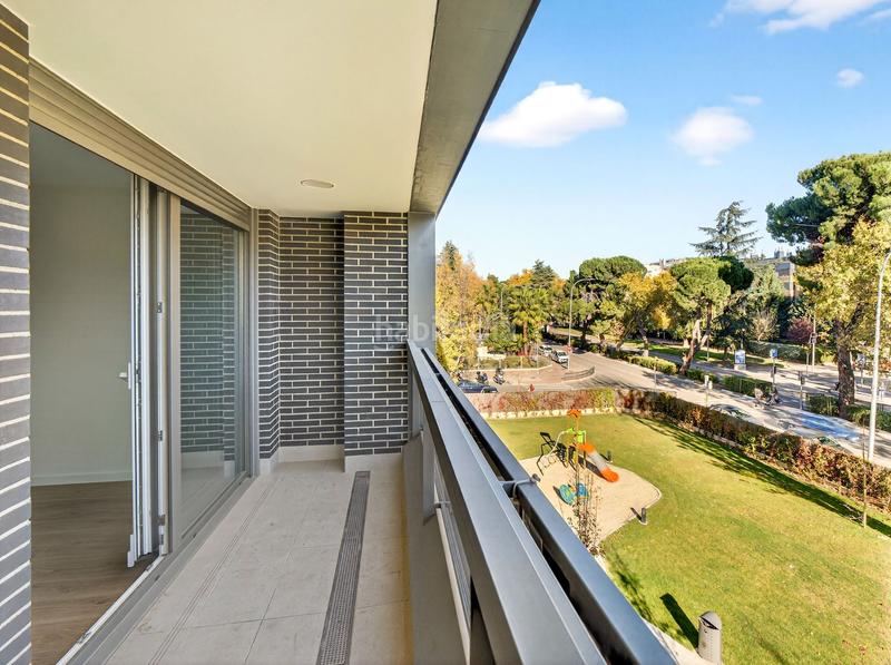 Foto c67c2f41-5afc-426c-921d-10dea15b929c. Flat with heating pool in San Juan Bautista Madrid