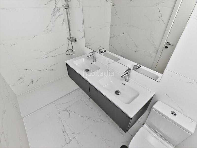 Foto cb6b21f2-c286-4b20-8b6a-8beb3fc8a59f. Flat with heating pool in San Juan Bautista Madrid