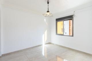 Flat in Núcleo Urbano. Piso en venta  pobla de vallbona, valencia