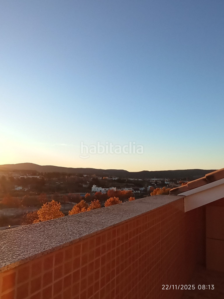 Foto 26d2f7c6-f936-4bfe-adc0-3bb5499f95cf. Duplex in Requena