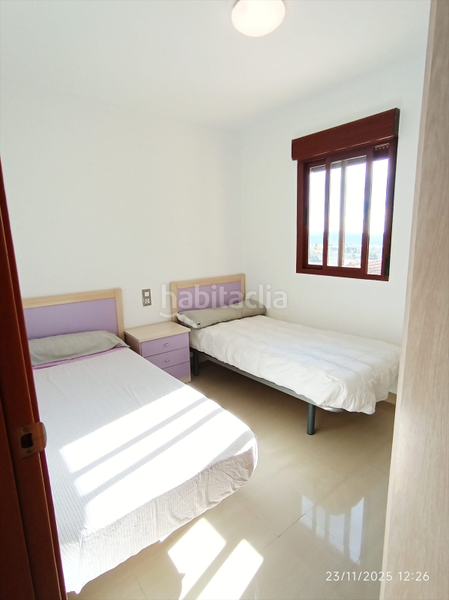 Foto 2e511ebe-2637-48a8-857f-6459dafeec5c. Duplex in Requena