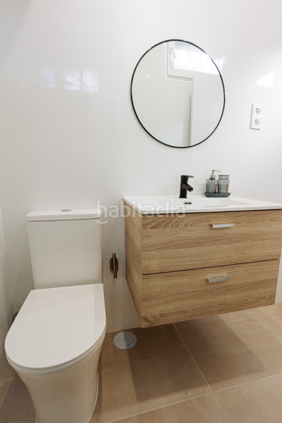 Foto 1fe4d7cb-f510-4136-8673-01d4d541fb9d. Rent apartment with heating in Lucero Madrid