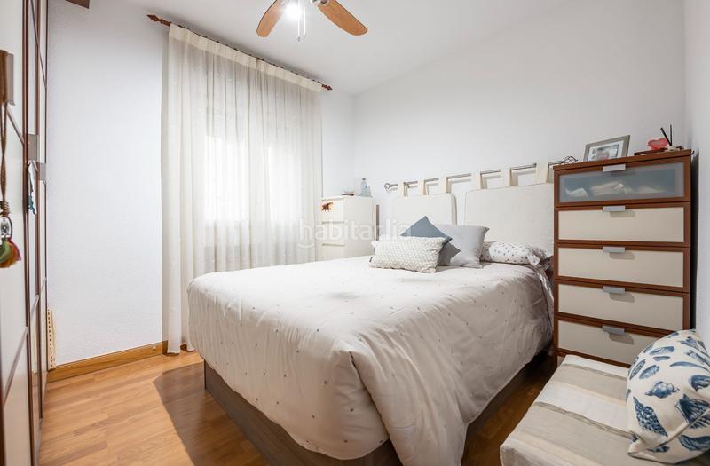 Foto 0d599873-7ccd-44a8-82d2-27dd8420978e. Flat with heating in Apóstol Santiago Madrid