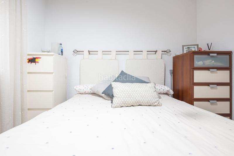 Foto 6f264b3c-f36e-4976-a542-34f6f9865334. Flat with heating in Apóstol Santiago Madrid