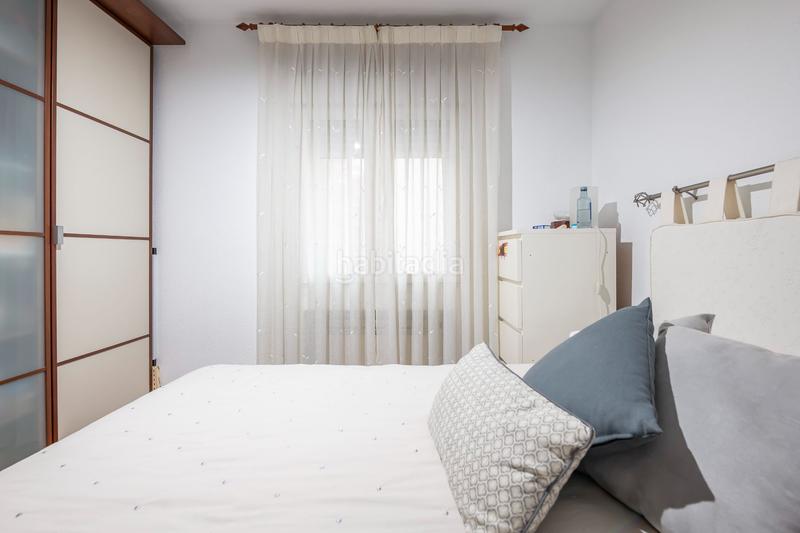 Foto c60241d7-a140-4e15-bb40-8598c6156df8. Flat with heating in Apóstol Santiago Madrid