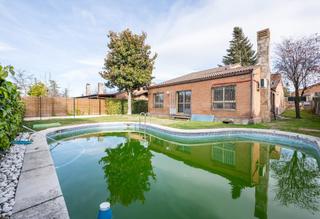 Casa en Urbanizaciones. Chalet independiente  rivas vaciamadrid