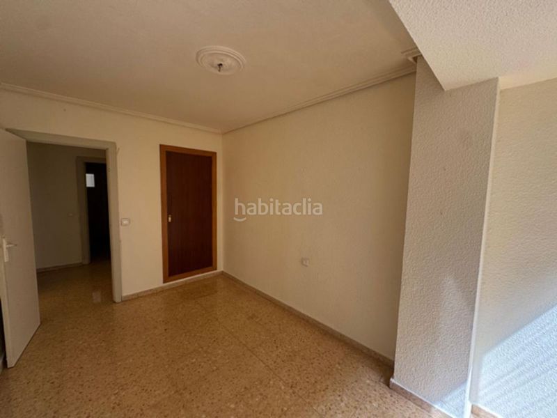Foto ea8df2b1-611d-402d-b860-b3201402887d. Pis amb calefacció aparcament a Barrio de Patraix Valencia